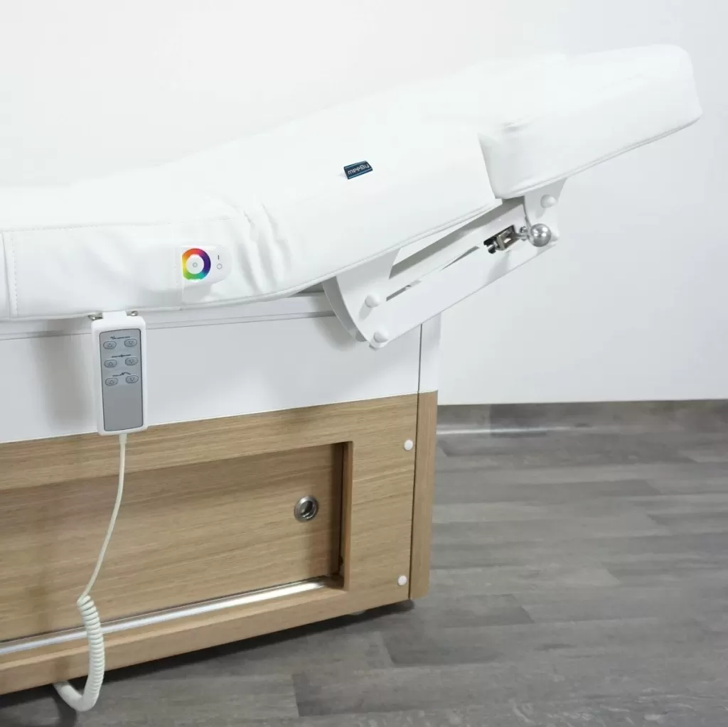 Dynamic Massage Bed — 12
