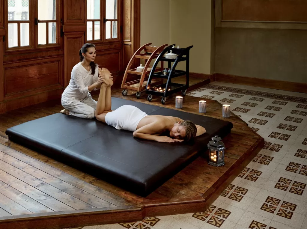 Thai Massage Bed — 2