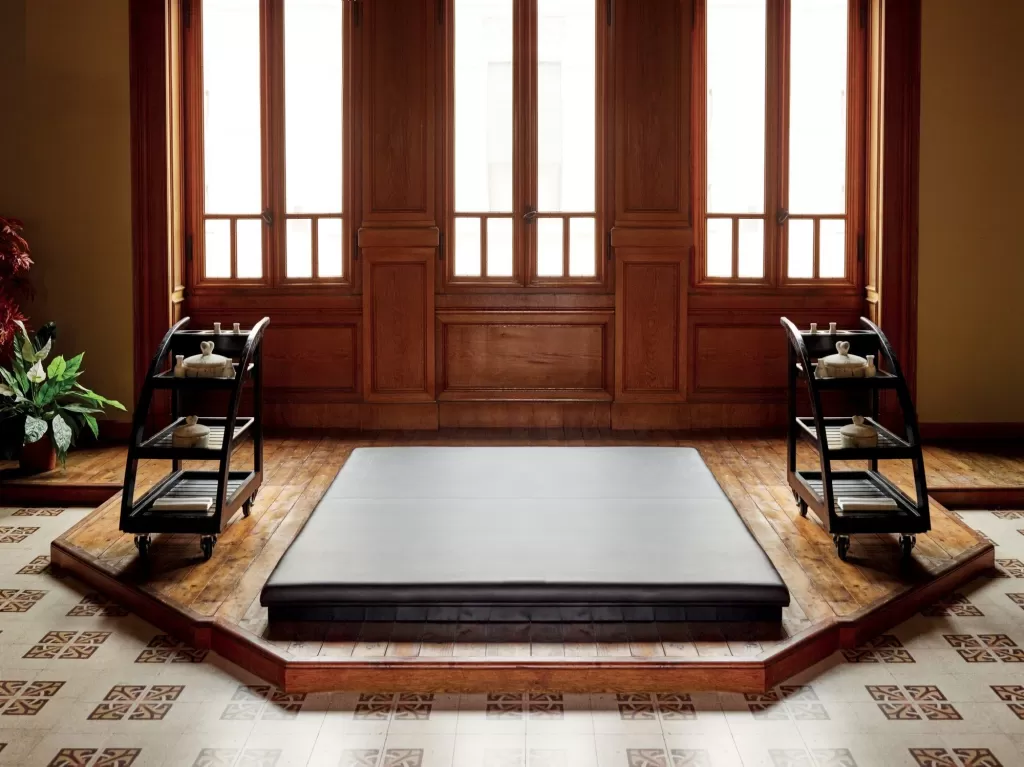 Thai Massage Bed — 3