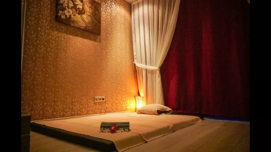 Thai Massage Bed — 5
