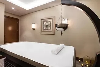 سرير تدليك الأيورفيدا